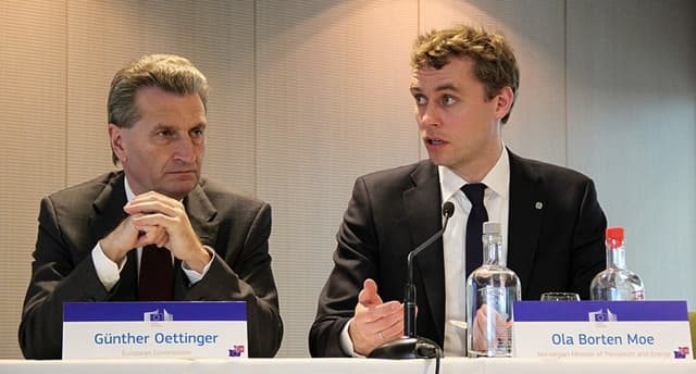 8531406016_f65c0a6918_c_moe_ek