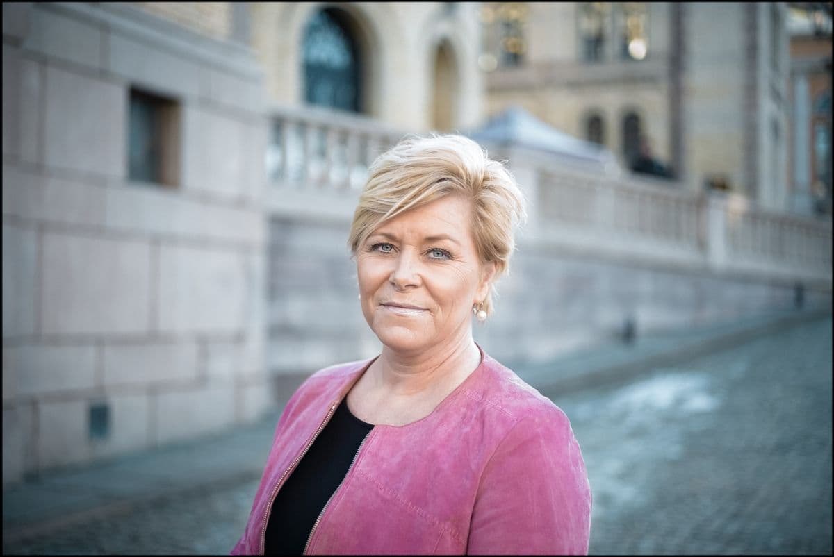Finansminister Siv Jensens departement villeder om investeringer i infrastruktur, mener artikkelforfatteren.