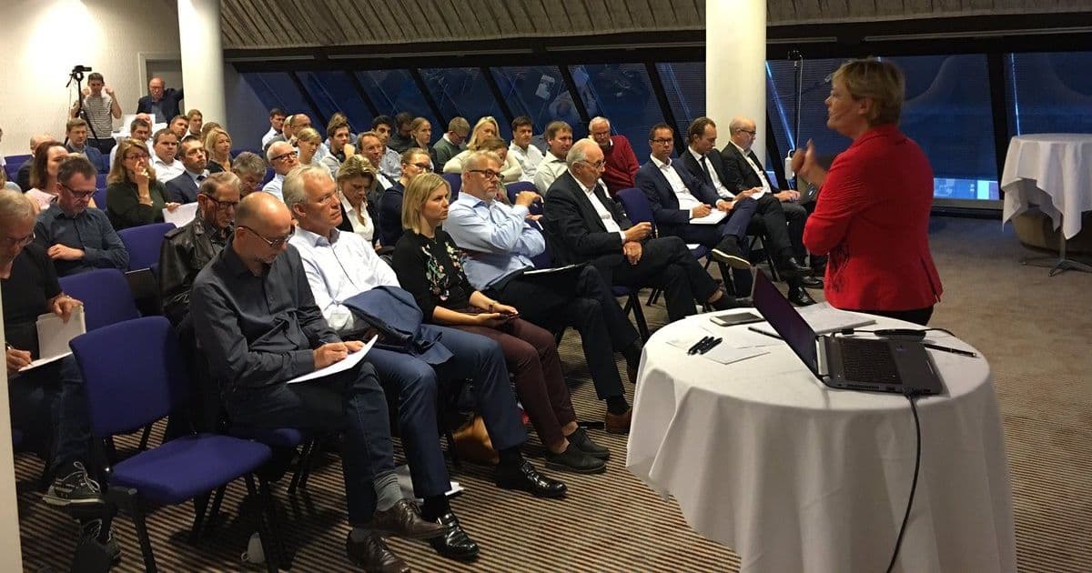 Kristin Halvorsen innleder under klimafrokost.