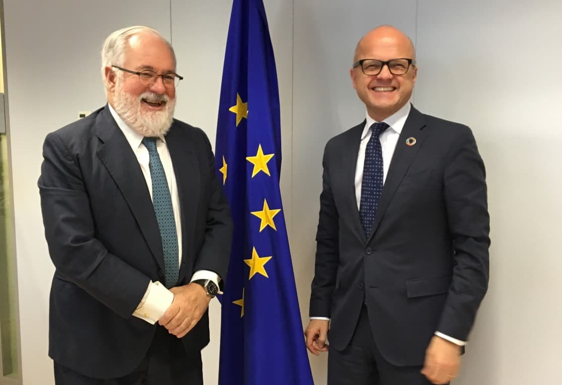 30526410273_2871980256_o