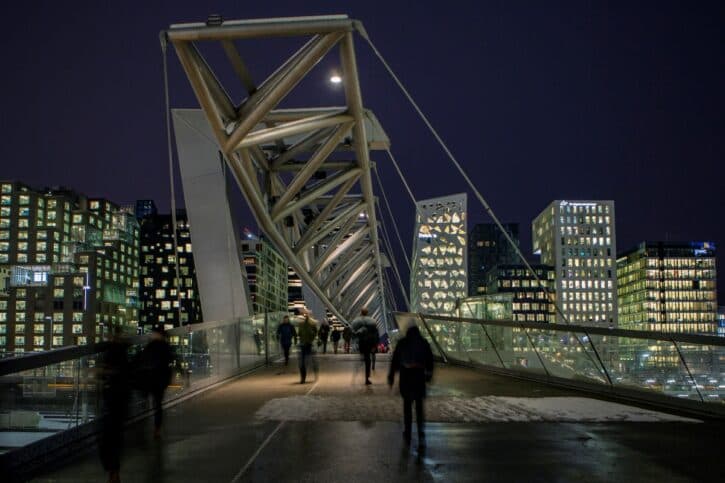 Morgen på Akrobaten bru.