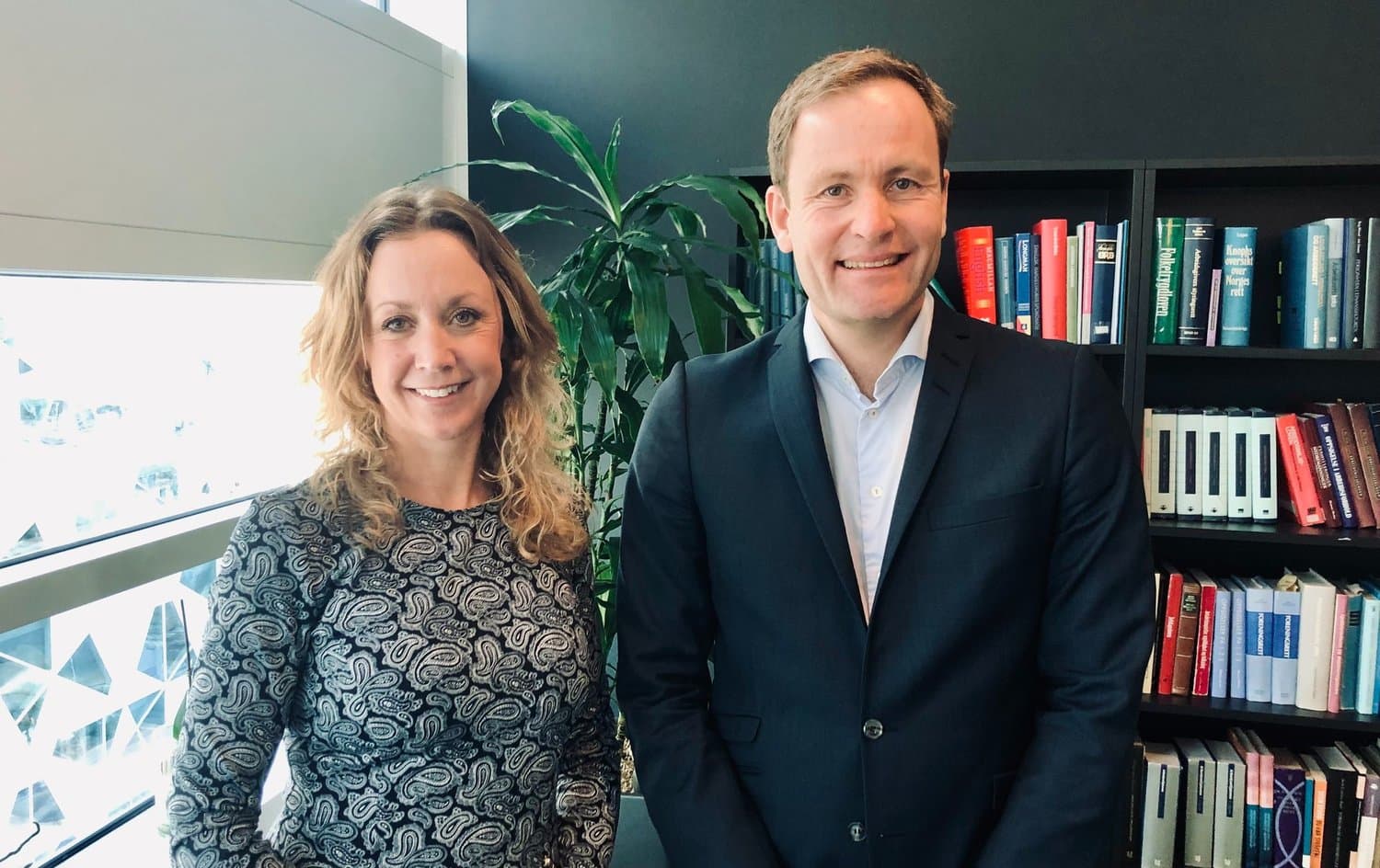 Portrettbilde av Nanna Ringstad og Alexander Christiansen sammen