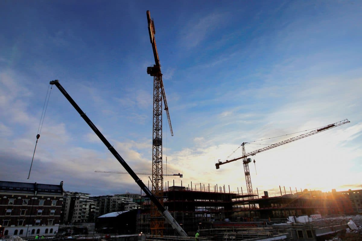 Kraner på en byggeplass