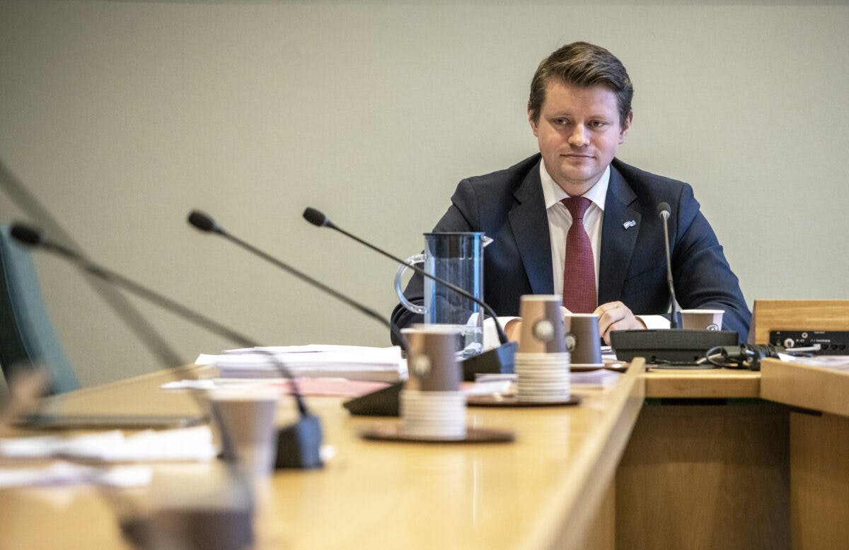 Kontroll- og konstitusjonskomiteen behandler ansettelsen av Jens Stoltenberg