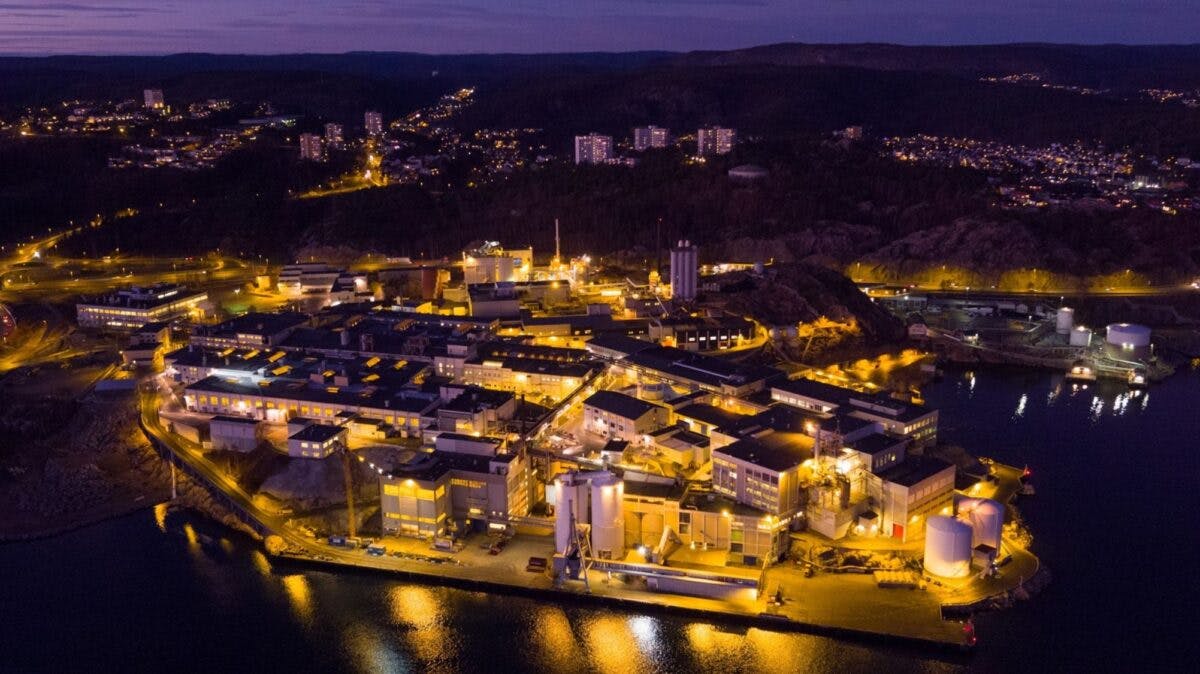 Oversiktsbilde kveld Glencore nikkelverk i Kristiansand