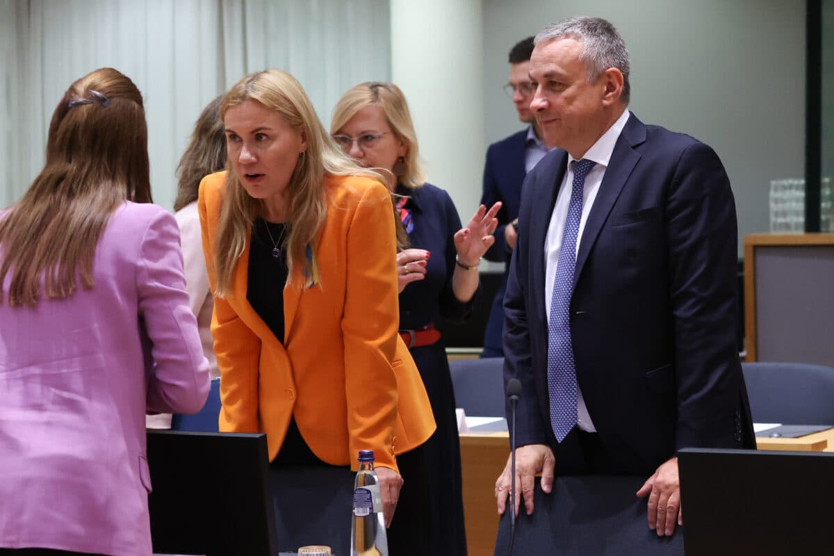 3be33824-46f5-42fc-9cbf-10f00f31baeb