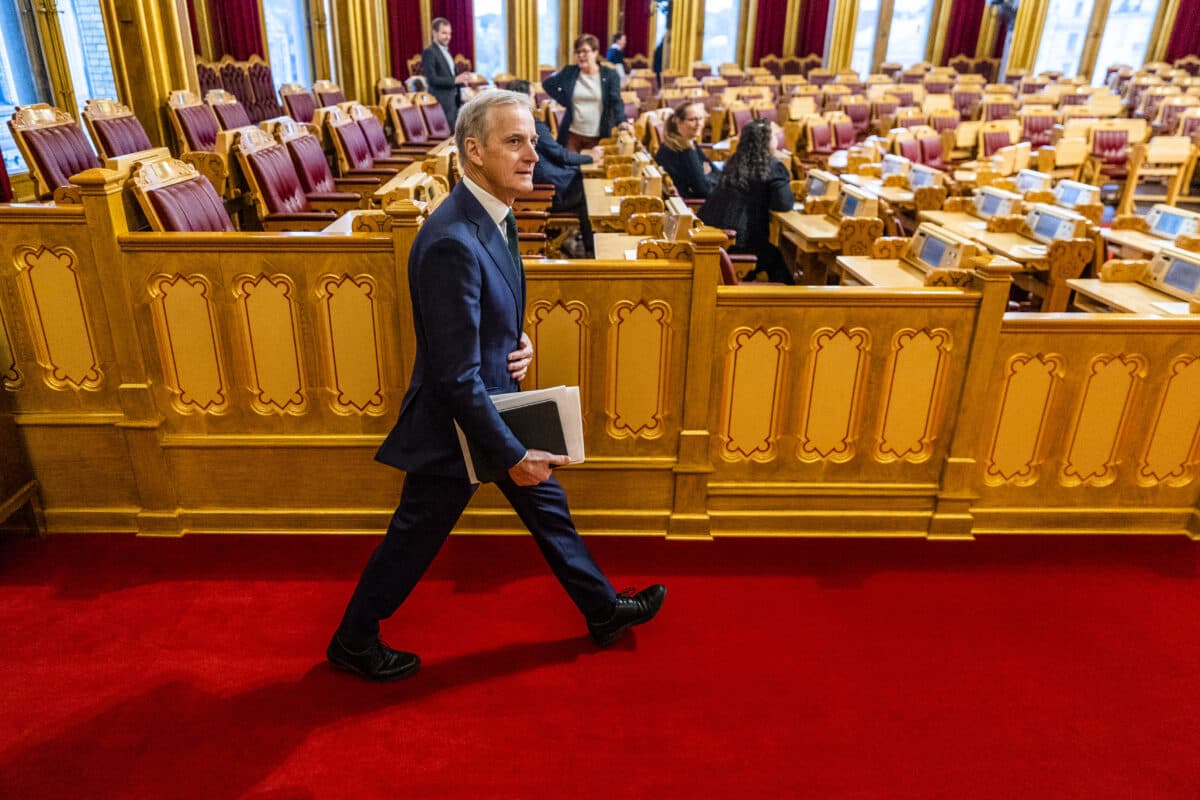 Statsministeren redegjør i Stortinget