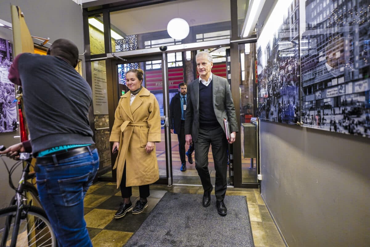 Støre deltar på sentralstyremøte i Arbeiderpartiet