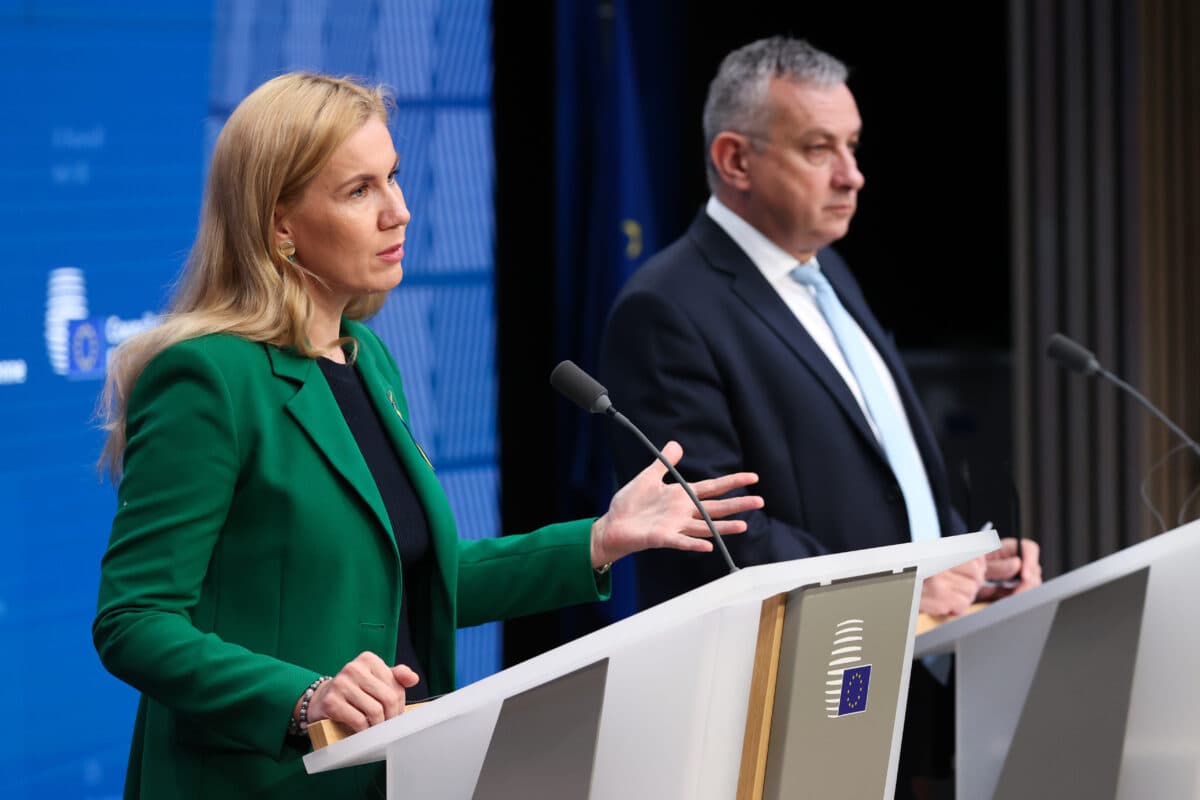 c99b3d18-b27d-4266-8ee2-81e20c4c5dd2