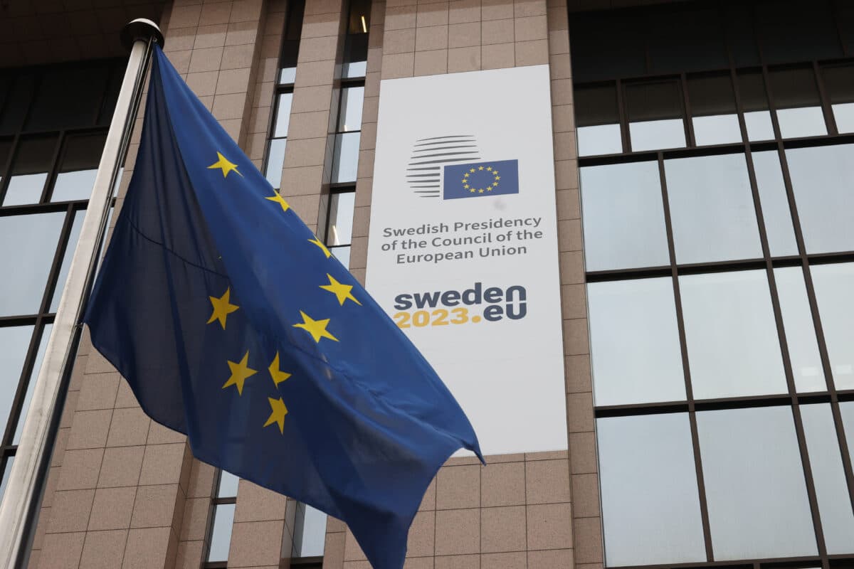 2a297af1-ff4f-4d6f-ac4a-07569020ea7e