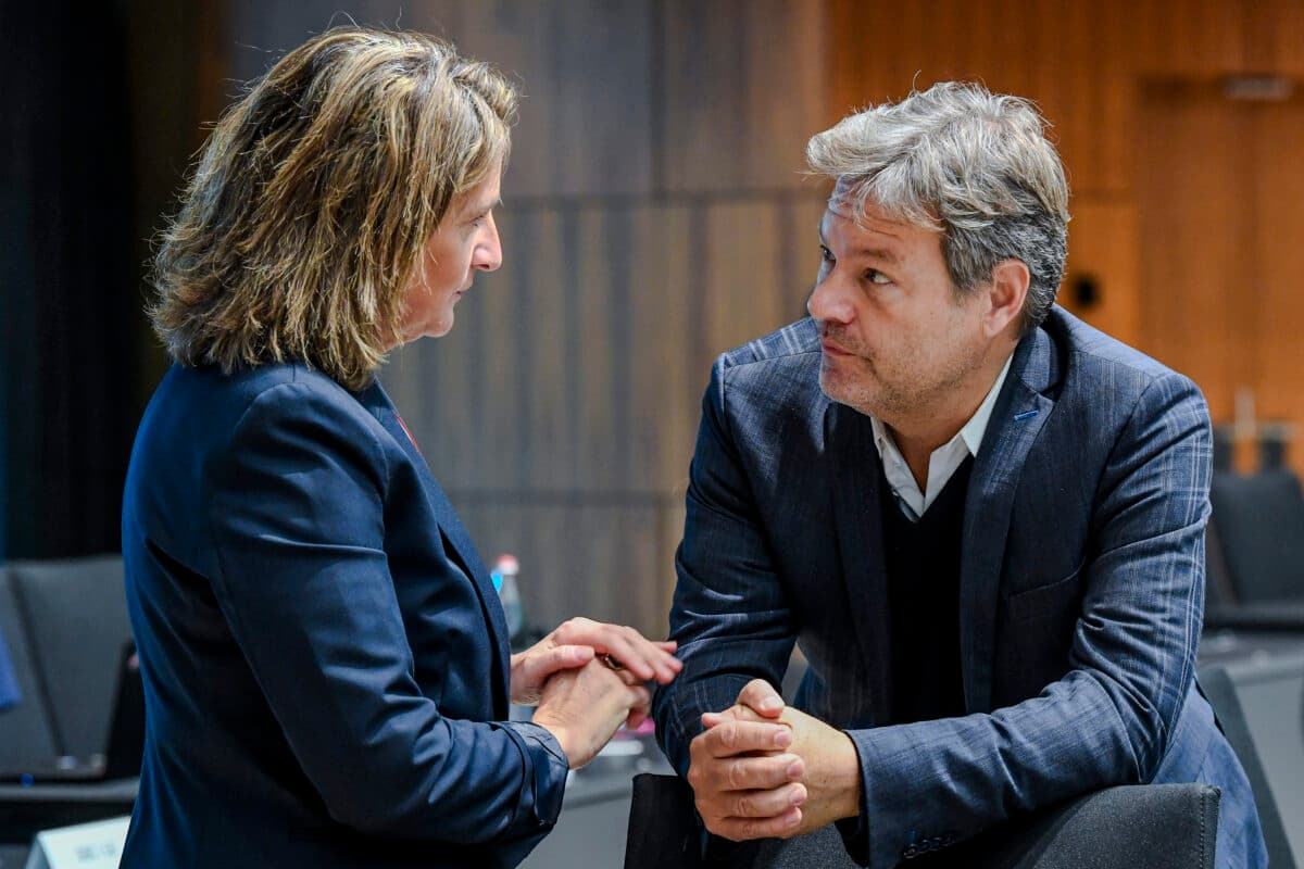 068a5a9d-1391-49d5-98ba-33776e5886a9