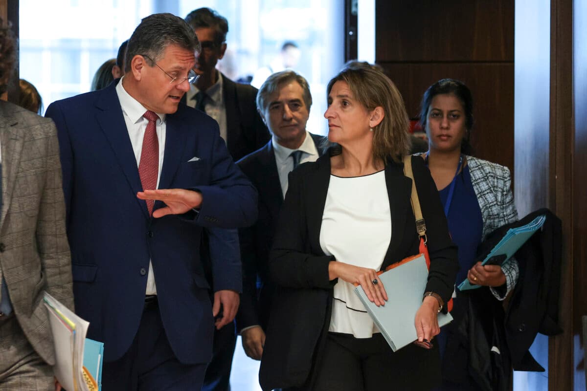 3a9c7922-b2e8-4cf3-a514-815ade723af2