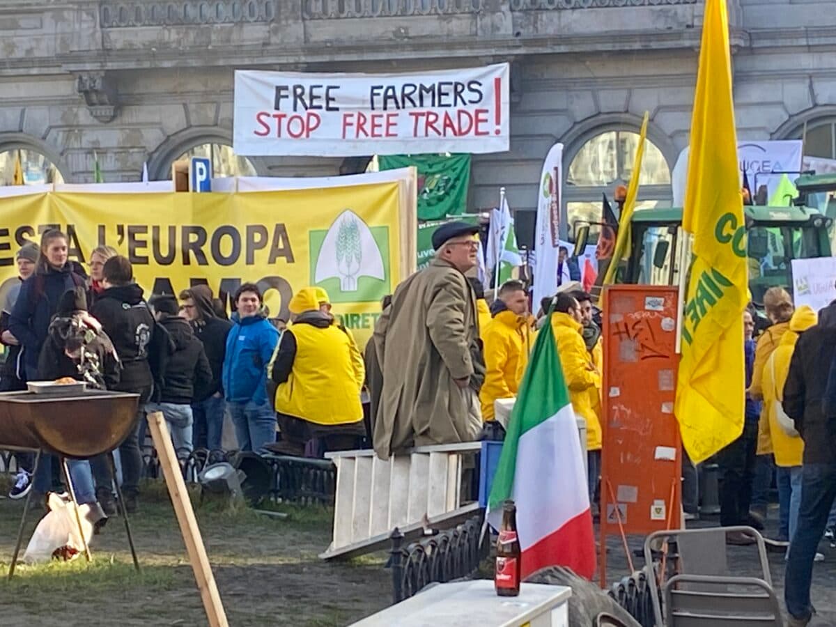 F9C7A0F0-94B4-4882-B550-0AB602CC981B