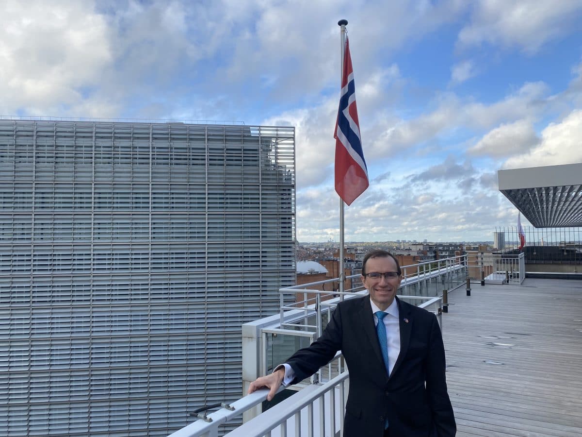 6A7AEB35-9057-46FE-8392-23B4DA338EDC