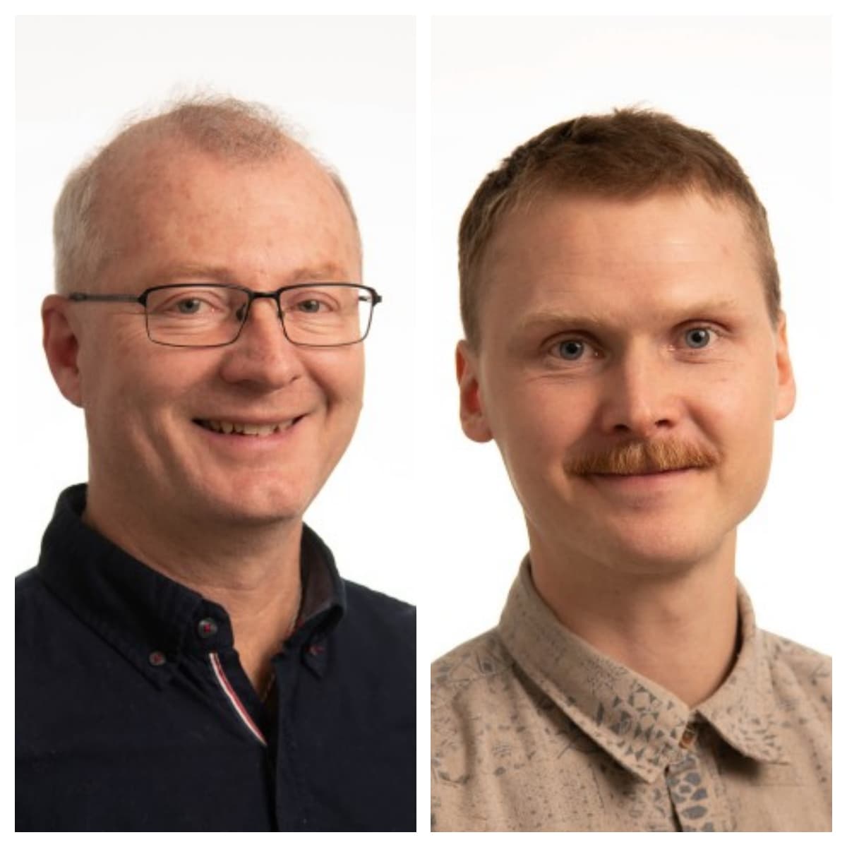 To menn er avbildet i hvert sitt portrettbilde mot en hvit bakgrunn. Mannen til venstre bærer briller, mens mannen til høyre har bart. Begge smiler.