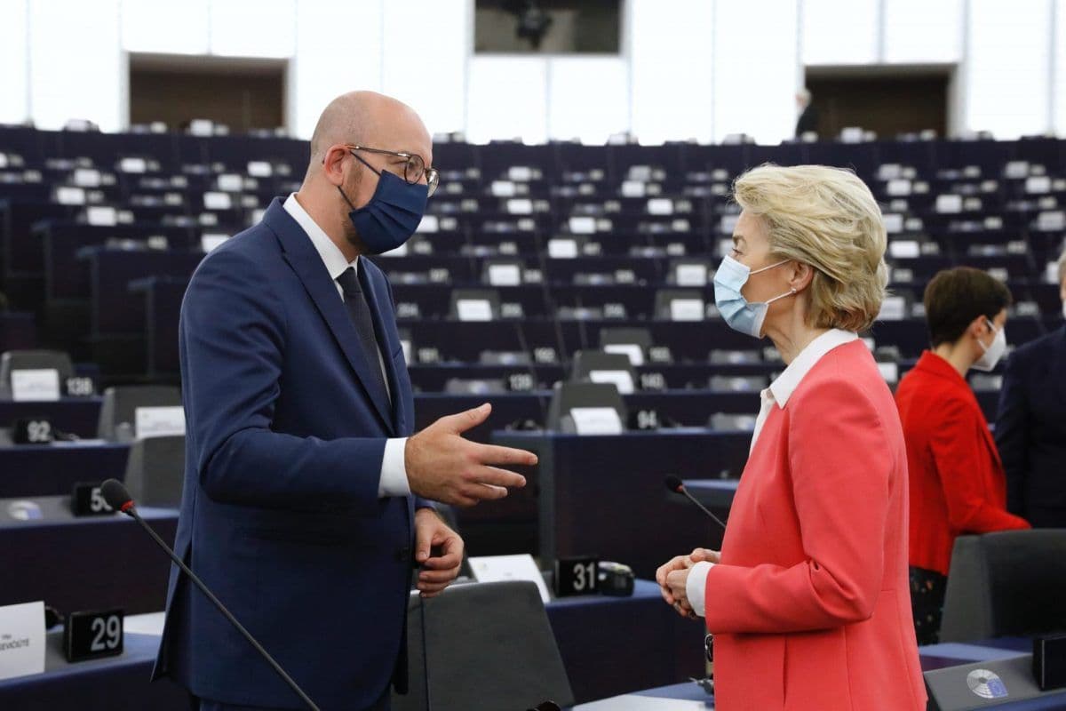 Charles Michel, president i Rådet og EU-kommisjonens president Ursula Von der Leyen