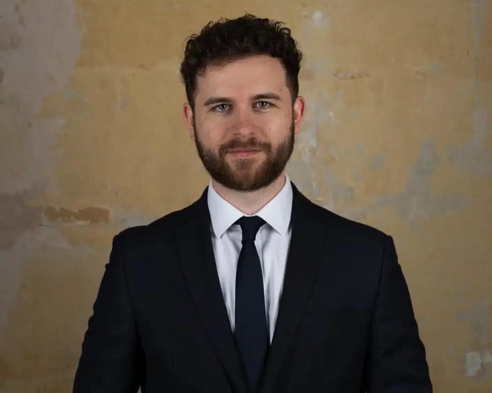 Portrettbilde av Adam Strandage